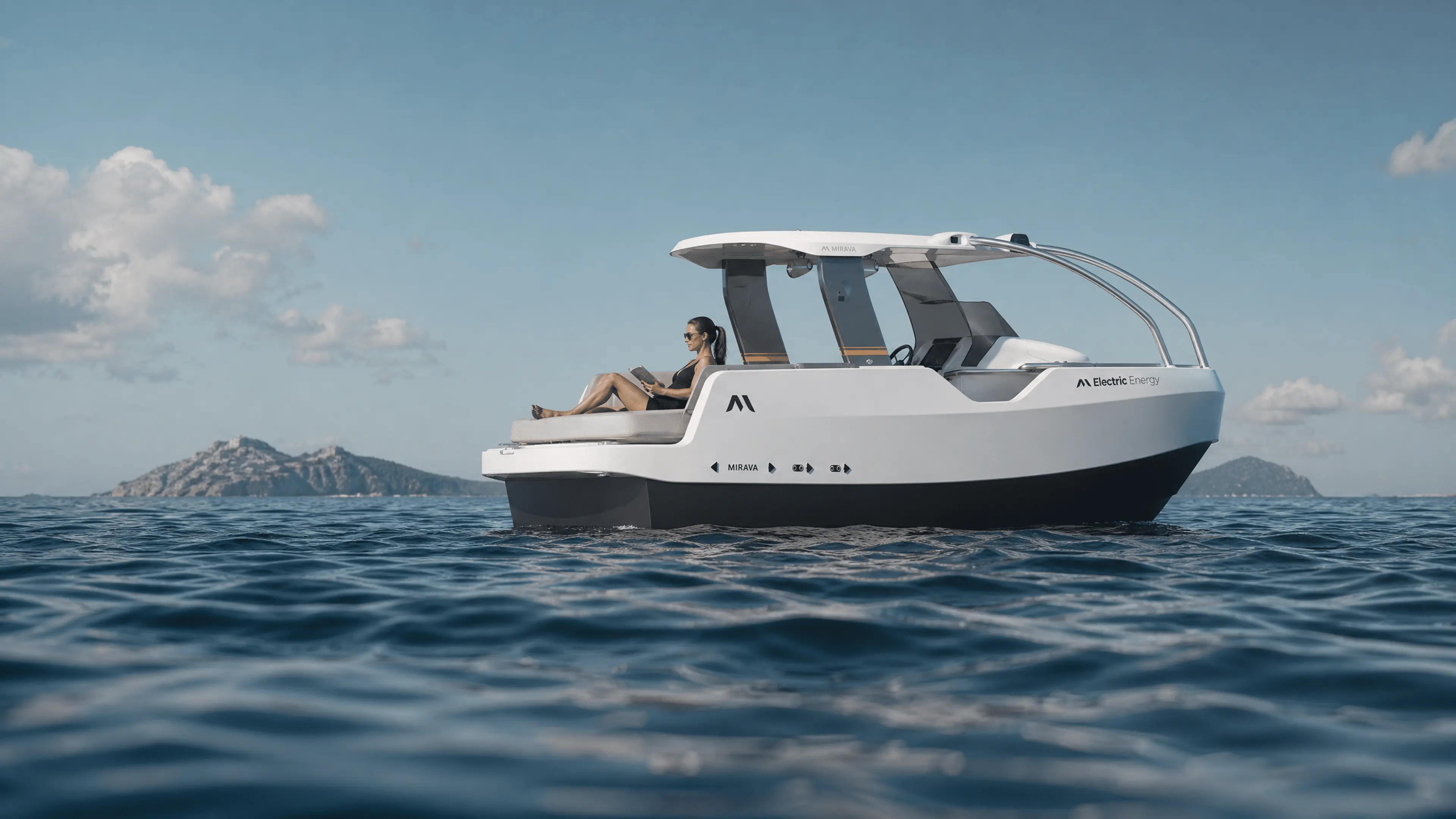 MIRAVA exploring open water with intelligent navigation assistance